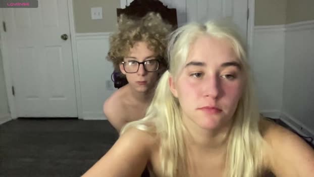 irispink1 Couple Chaturbate 24-11-2025