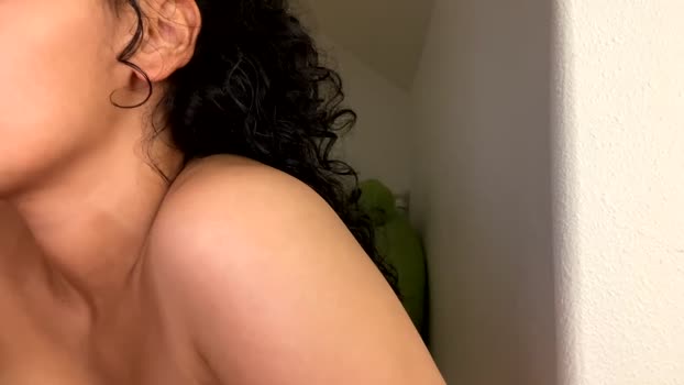 yazzydeleon Female Chaturbate 24-11-2025