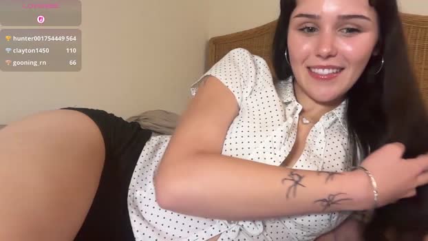 tessadovee Female Chaturbate 25-11-2025