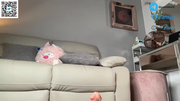 _gummies15 Female Chaturbate 26-11-2025