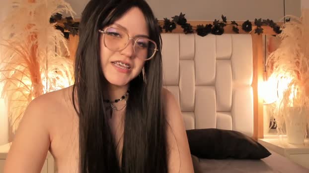 daphne_and_roger Couple Chaturbate 25-11-2025