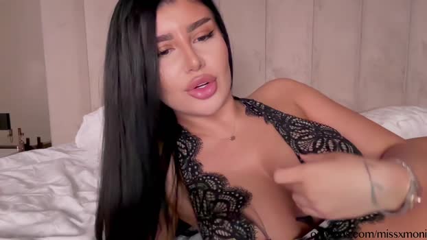 moniqueeass Female Chaturbate 25-11-2025