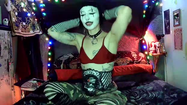 ember_circle Female Chaturbate 27-11-2025