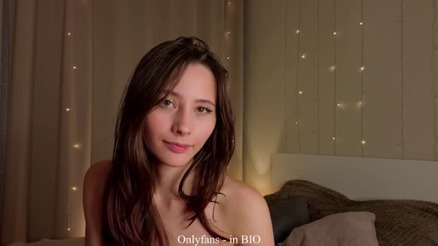 falinecrosthwaite Female Chaturbate 27-11-2025