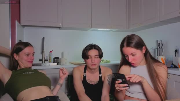 ihavepaws33 Couple Chaturbate 27-11-2025
