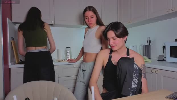 ihavepaws33 Couple Chaturbate 27-11-2025
