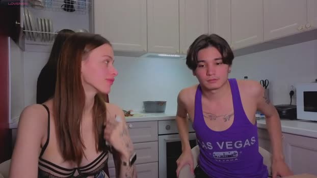 ihavepaws33 Couple Chaturbate 28-11-2025