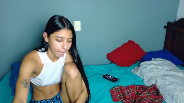 petitestrawberry18 Couple Chaturbate 01-12-2025