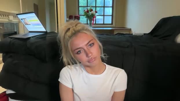 chloeros3e Female Chaturbate 04-12-2025