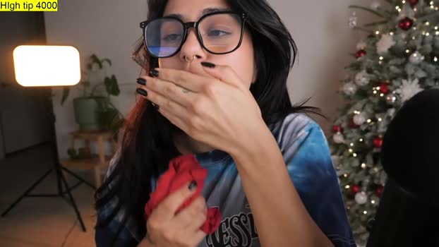 doubedeesarai Female Chaturbate 05-12-2025