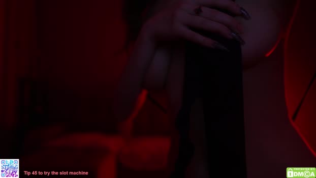 kusssecka Female Chaturbate 05-12-2025