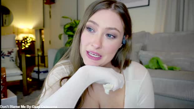 x_lily_x Female Chaturbate 10-12-2025