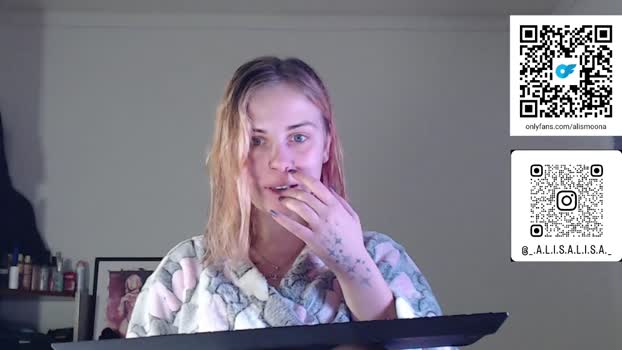 alismoona Female Chaturbate 15-12-2025