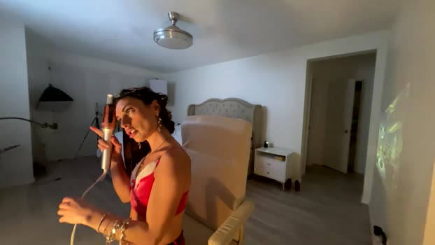 ella_ella_ella_ay Female Chaturbate 16-12-2025