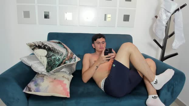 hornyshow_tv Couple Chaturbate 16-12-2025