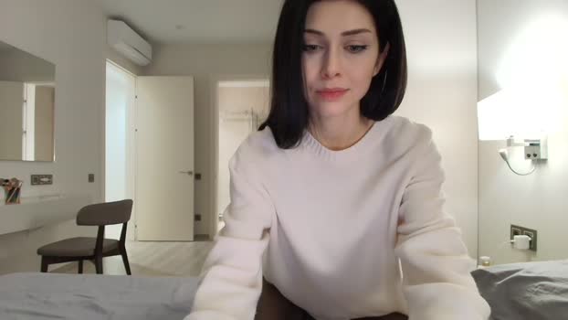 milla_bella Female Chaturbate 15-12-2025