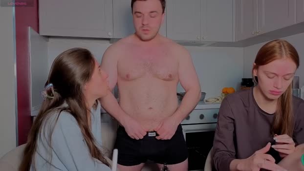 ihavepaws33 Couple Chaturbate 17-12-2025