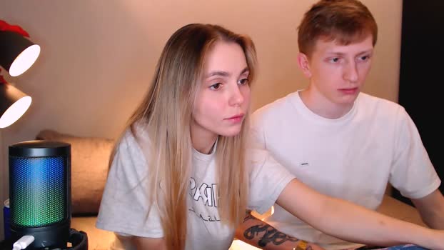 julsweet Couple Chaturbate 17-12-2025