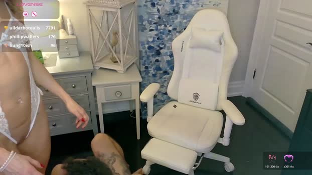 alluring_aurora_amor Couple Chaturbate 18-12-2025