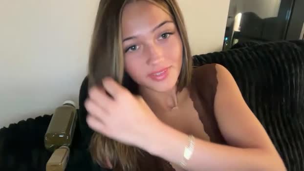 avaowenss Female Chaturbate 18-12-2025