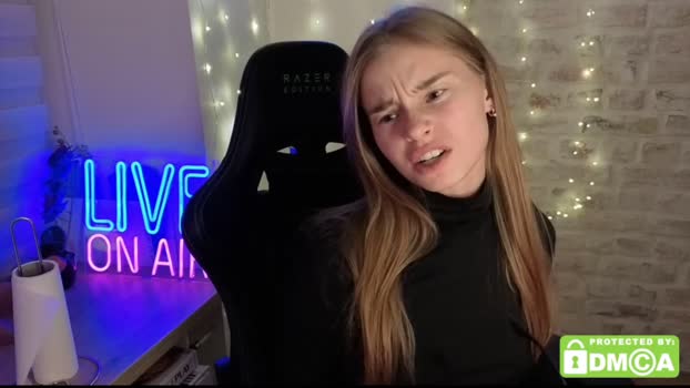 roxxxie_reid Female Chaturbate 19-12-2025