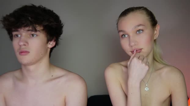 wladilia Couple Chaturbate 18-12-2025