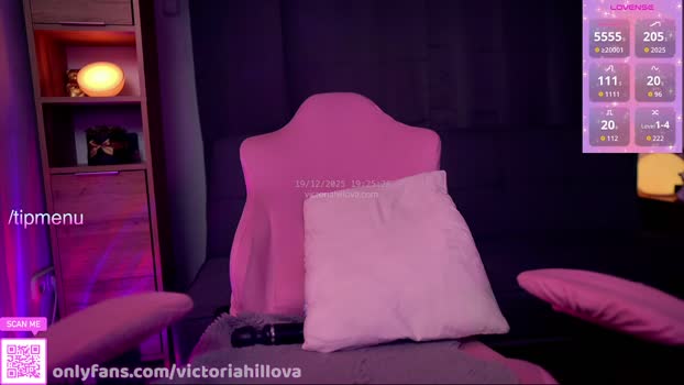 victoriahillova Female Chaturbate 19-12-2025