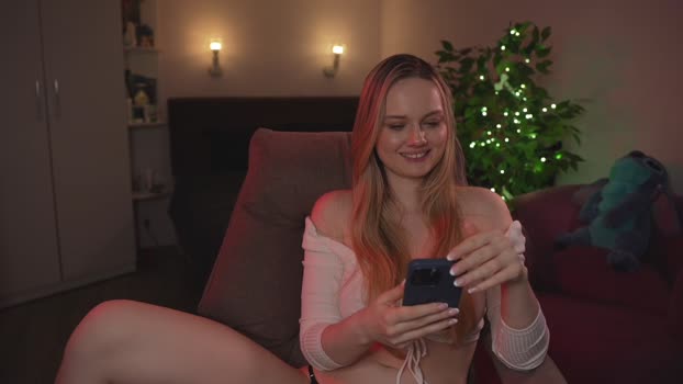 your_kat Female Chaturbate 21-12-2025