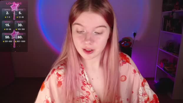 strawberry_juli Female Chaturbate 22-12-2025