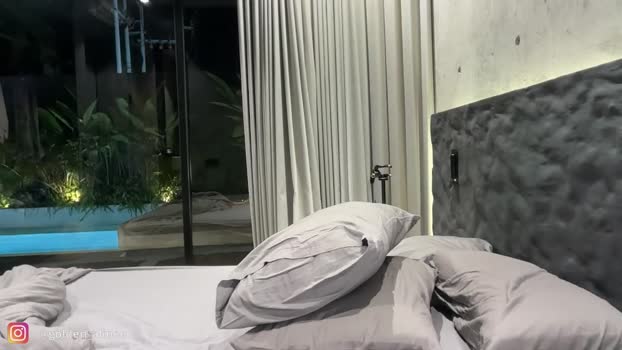 golden_alinee Female Chaturbate 24-12-2025
