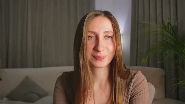potatograce Female Chaturbate 24-12-2025