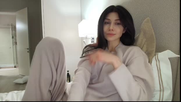 milla_bella Female Chaturbate 28-12-2025