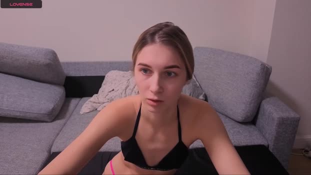 olivialukas Couple Chaturbate 28-12-2025