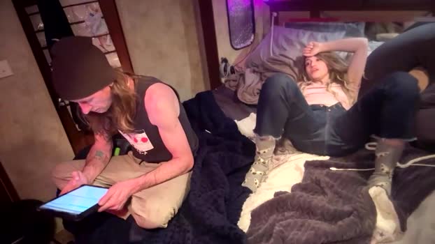 cunt2tight Couple Chaturbate 31-12-2025
