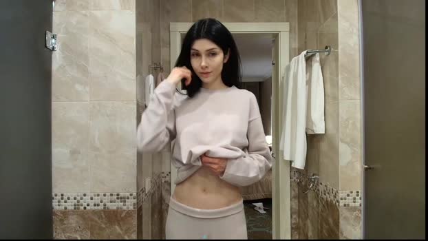 milla_bella Female Chaturbate 30-12-2025