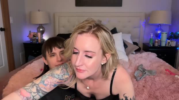 officiallyonlytams Couple Chaturbate 31-12-2025