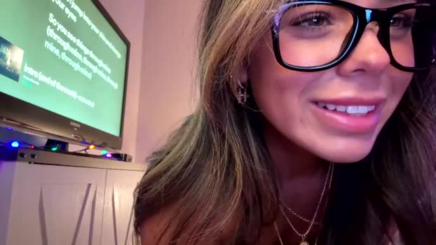miaxxox Female Chaturbate 31-12-2025