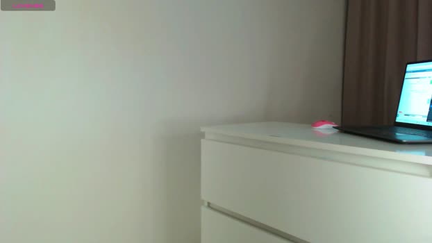 trixie_taylor Female Chaturbate 31-12-2025