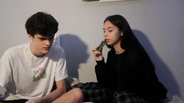 valesios Couple Chaturbate 31-12-2025