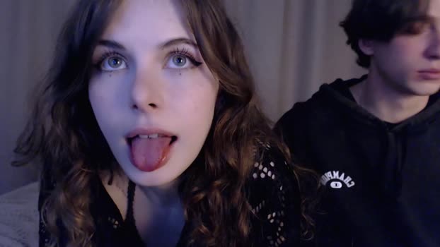 kitkatsweetspot Couple Chaturbate 02-01-2026