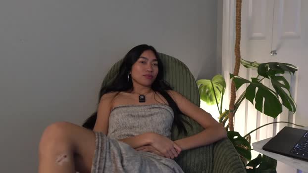 littlemiss_kira Female Chaturbate 04-01-2026