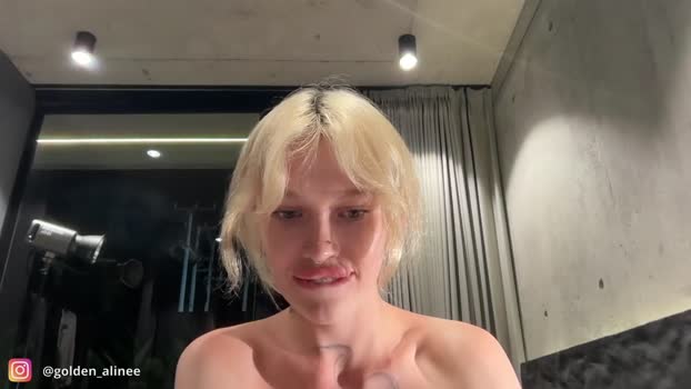 golden_alinee Female Chaturbate 04-01-2026