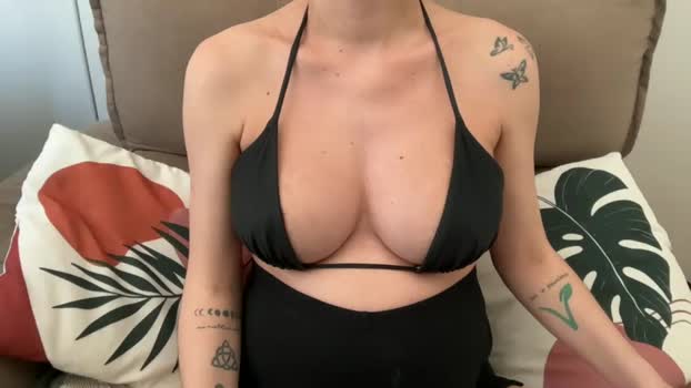 suzysummerrrrrrrrr Couple Chaturbate 04-01-2026