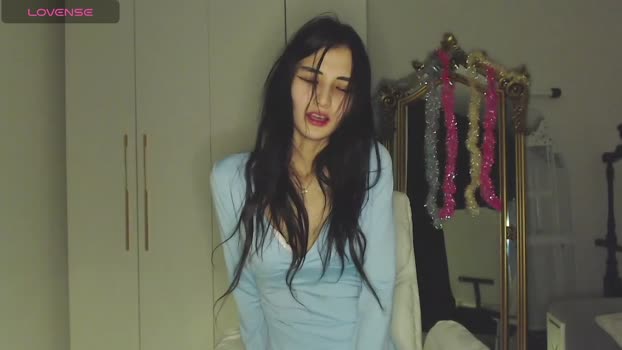 niufrommacau Female Chaturbate 08-01-2026