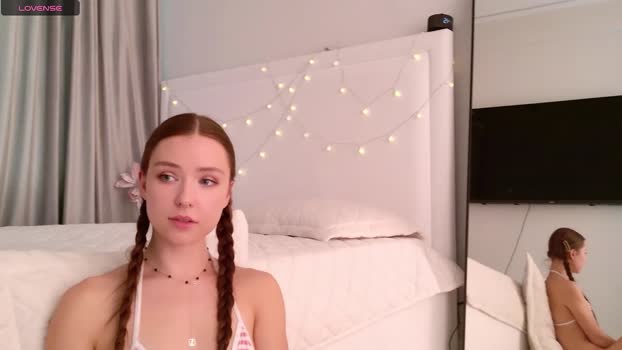 tinyangelxx Female Chaturbate 13-01-2026