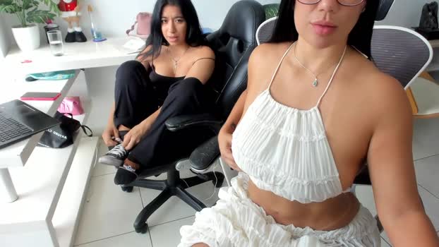 emillybrowm Couple Chaturbate 16-01-2026