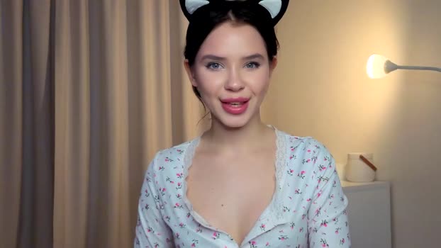slyshypie Female Chaturbate 19-01-2026