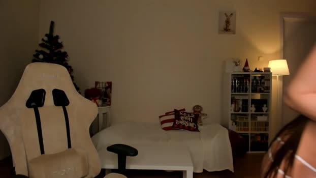 emilyhoston Female Chaturbate 20-01-2026