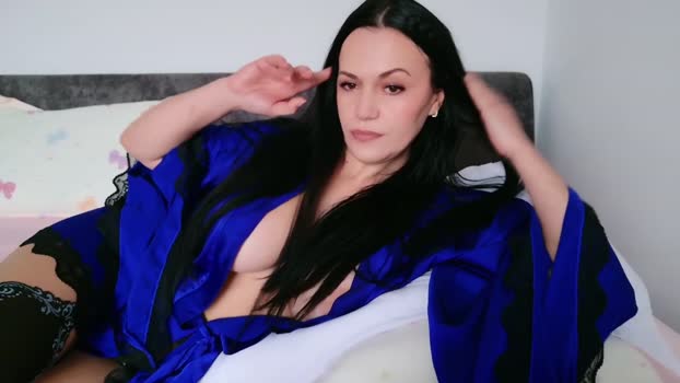 little_red_diamond Female Chaturbate 21-01-2026