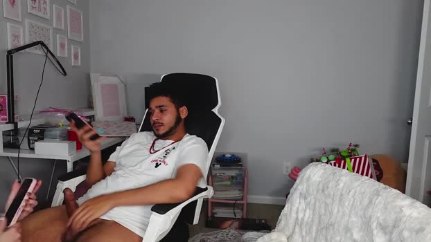 prettygirll23 Couple Chaturbate 21-01-2026